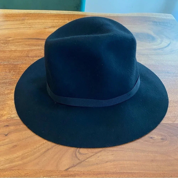 Aritzia Auxiliary Black 100% Wool  Felt Hat XS/S - Picture 6 of 12